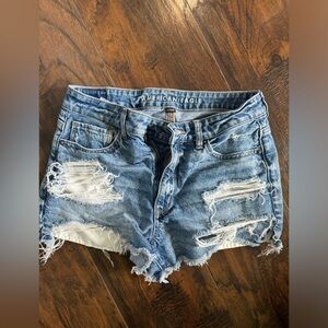 American Eagle, Mom Jean shorts